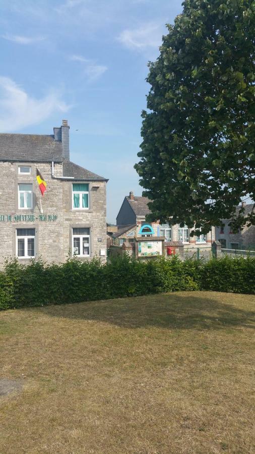 Gite Du Soleil Anhee Exterior photo